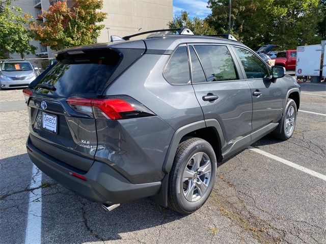 2024 Toyota RAV4 Hybrid XLE