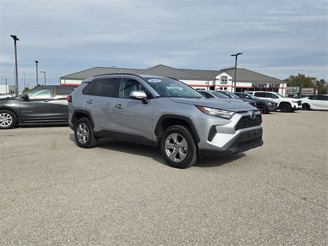 2024 Toyota RAV4 Hybrid XLE