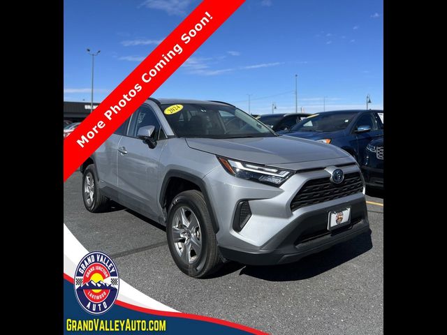 2024 Toyota RAV4 Hybrid XLE