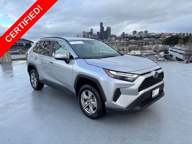 2024 Toyota RAV4 Hybrid XLE