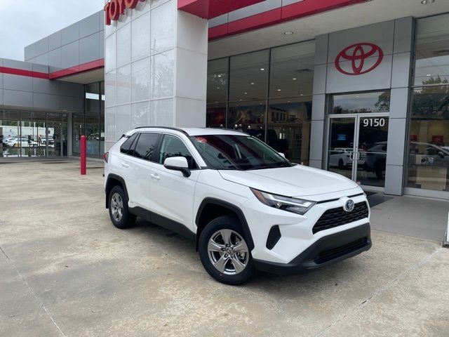 2024 Toyota RAV4 Hybrid XLE