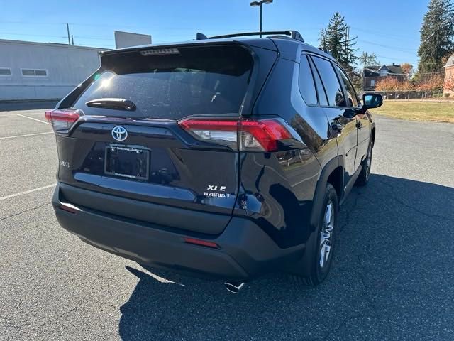 2024 Toyota RAV4 Hybrid XLE