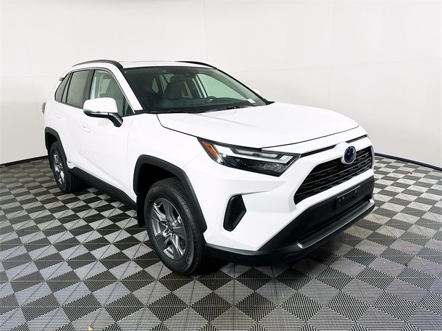 2024 Toyota RAV4 Hybrid XLE