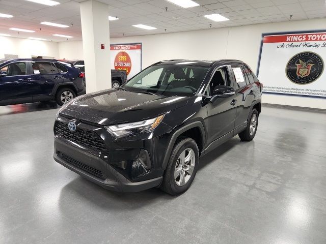 2024 Toyota RAV4 Hybrid XLE