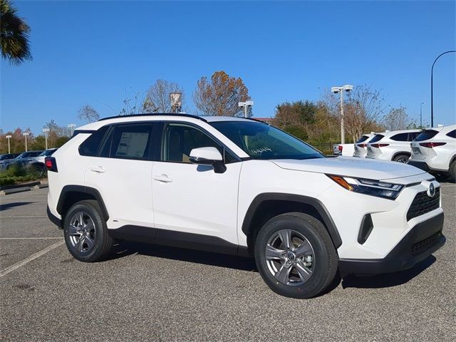 2024 Toyota RAV4 Hybrid XLE