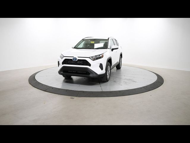 2024 Toyota RAV4 Hybrid XLE