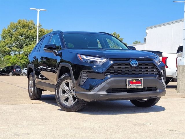 2024 Toyota RAV4 Hybrid XLE