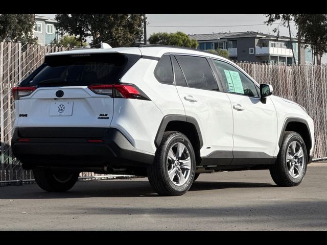 2024 Toyota RAV4 Hybrid XLE