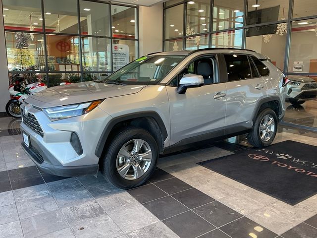 2024 Toyota RAV4 Hybrid XLE