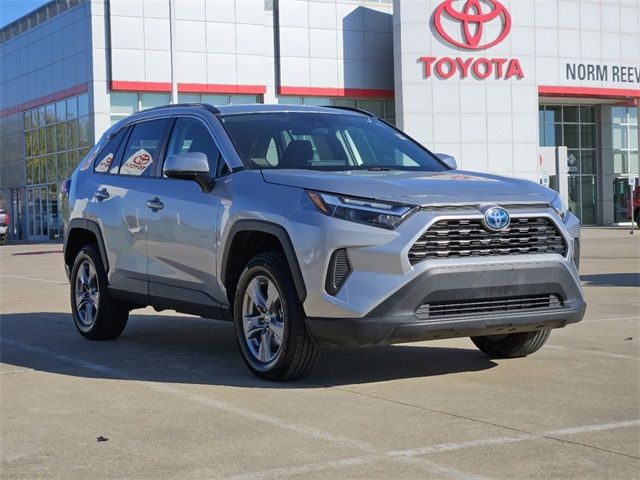 2024 Toyota RAV4 Hybrid XLE