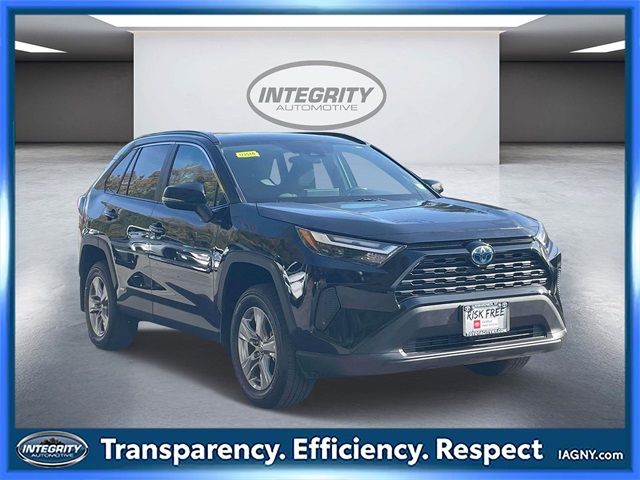 2024 Toyota RAV4 Hybrid XLE