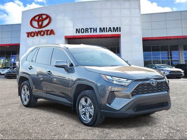 2024 Toyota RAV4 Hybrid XLE