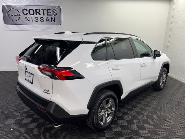 2024 Toyota RAV4 Hybrid XLE