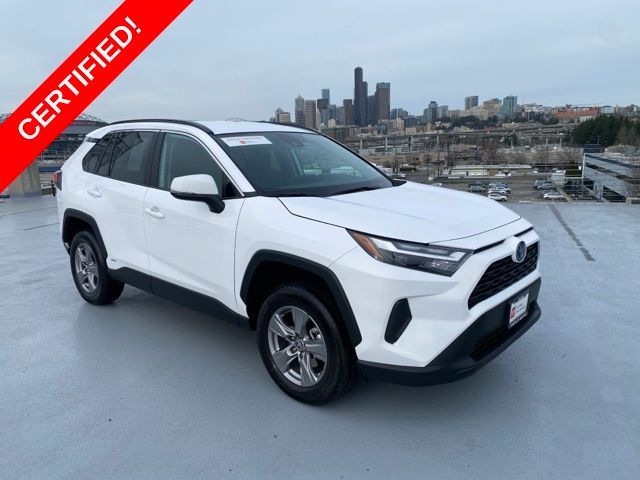 2024 Toyota RAV4 Hybrid XLE