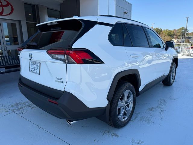 2024 Toyota RAV4 Hybrid XLE