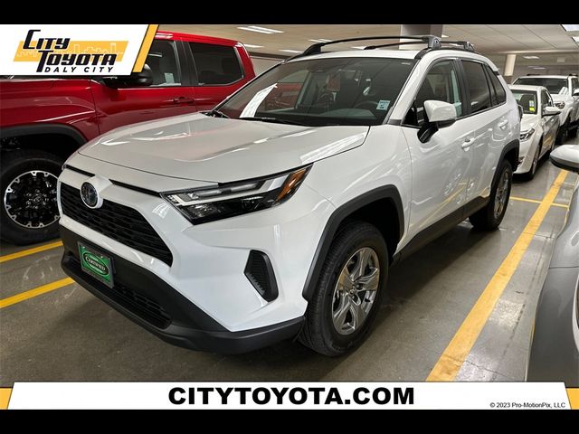 2024 Toyota RAV4 Hybrid XLE