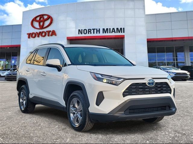 2024 Toyota RAV4 Hybrid XLE