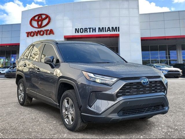 2024 Toyota RAV4 Hybrid XLE