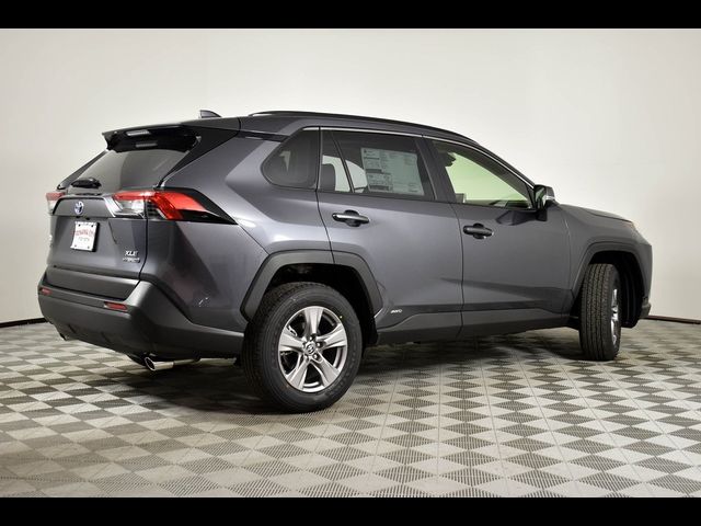 2024 Toyota RAV4 Hybrid XLE