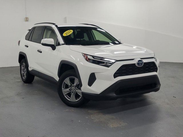 2024 Toyota RAV4 Hybrid XLE