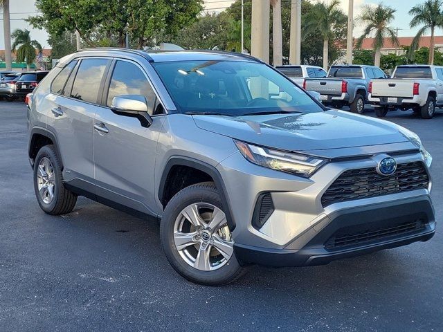 2024 Toyota RAV4 Hybrid XLE