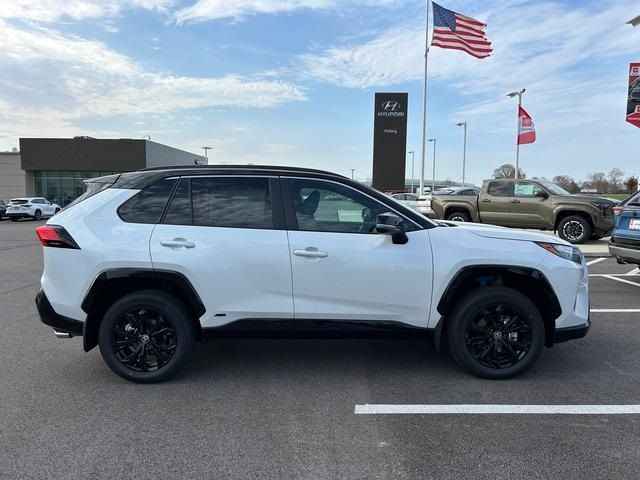 2024 Toyota RAV4 Hybrid XSE