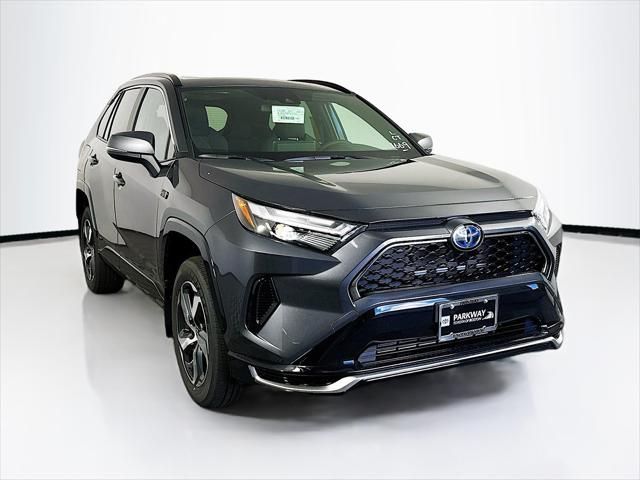 2024 Toyota RAV4 Prime SE