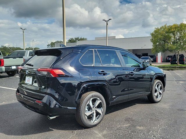 2024 Toyota RAV4 Prime SE