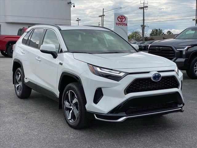 2024 Toyota RAV4 Prime SE