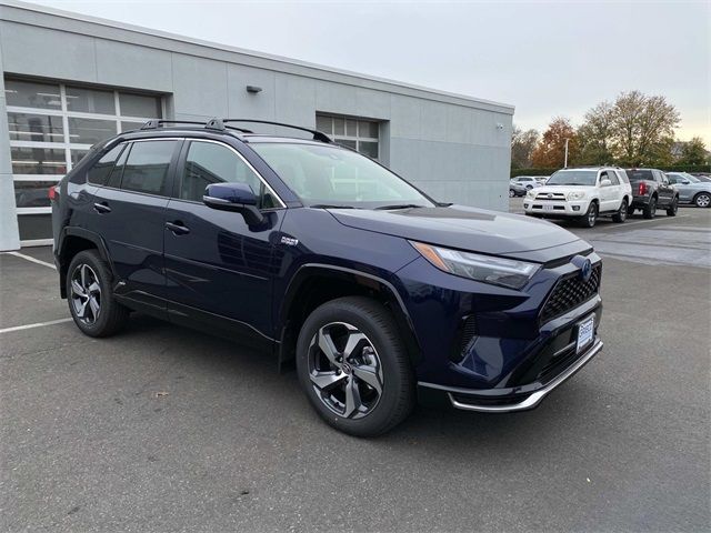 2024 Toyota RAV4 Prime SE