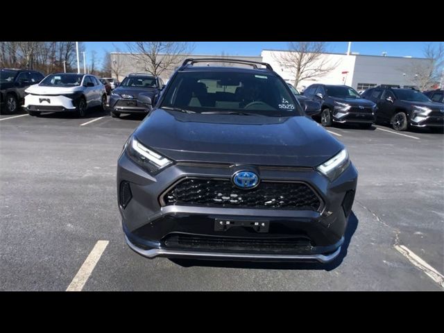 2024 Toyota RAV4 Prime SE