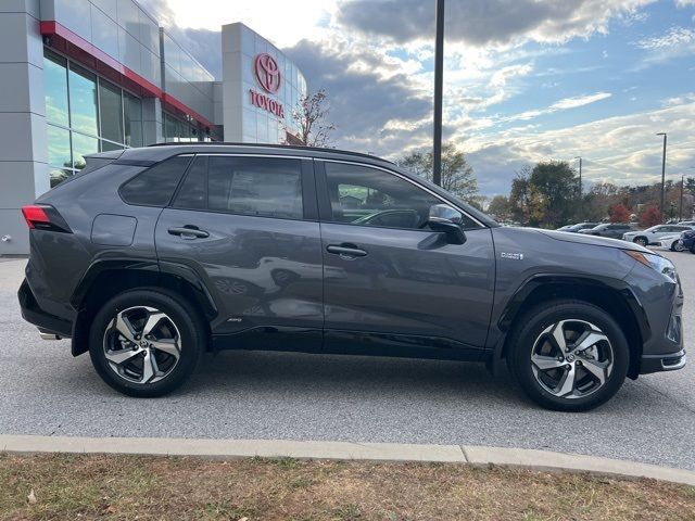 2024 Toyota RAV4 Prime SE