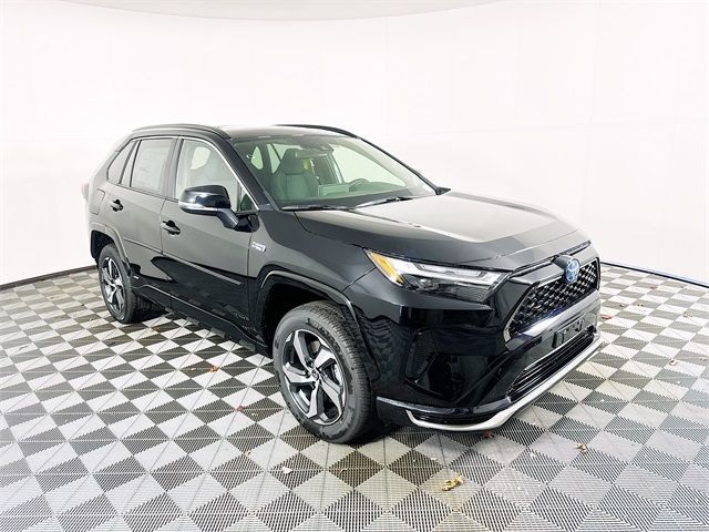 2024 Toyota RAV4 Prime SE