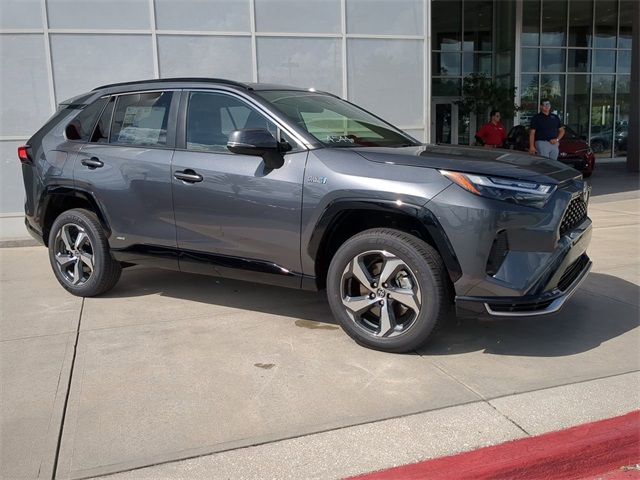 2024 Toyota RAV4 Prime SE