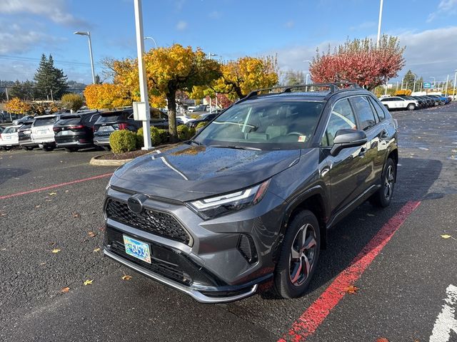 2024 Toyota RAV4 Prime SE