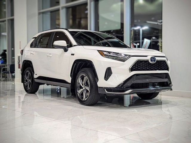 2024 Toyota RAV4 Prime SE