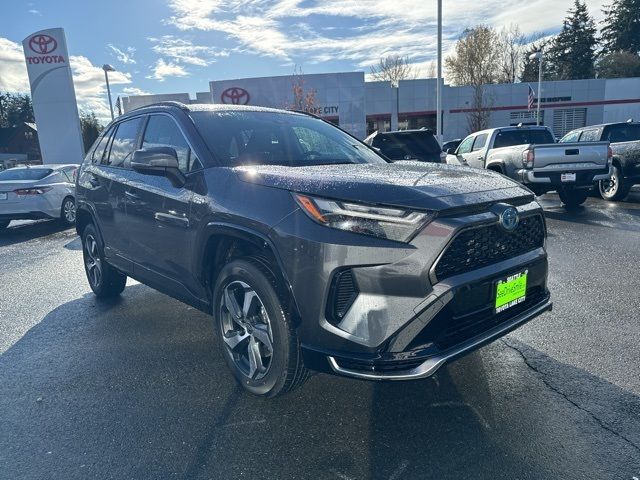 2024 Toyota RAV4 Prime SE