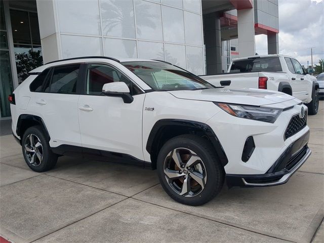 2024 Toyota RAV4 Prime SE