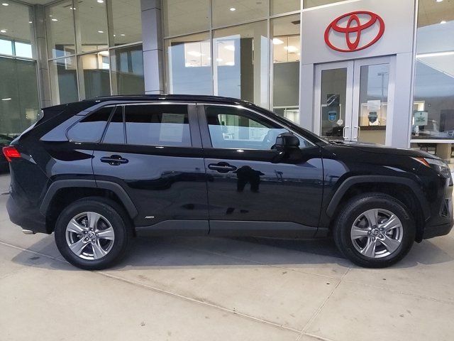 2024 Toyota RAV4 Hybrid LE