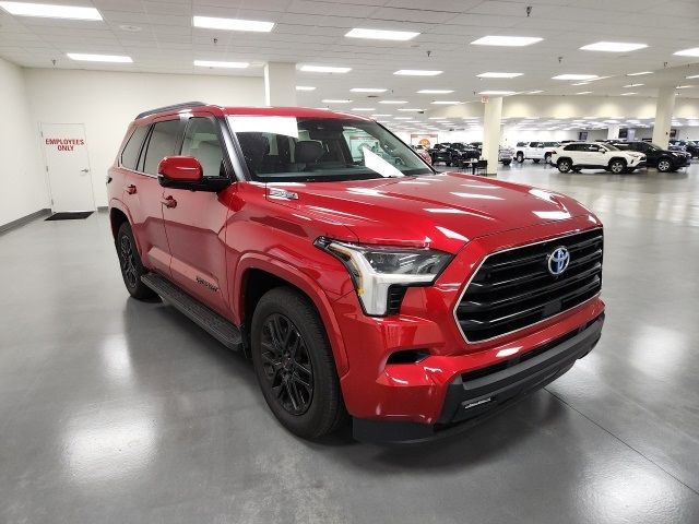 2024 Toyota Sequoia SR5