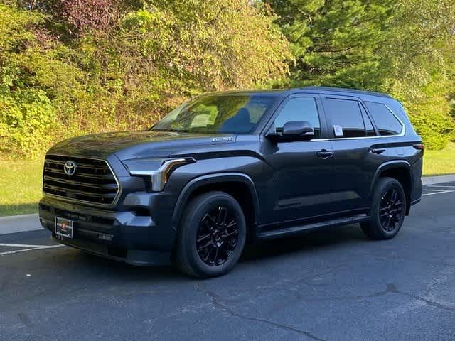 2024 Toyota Sequoia SR5