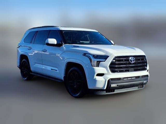 2024 Toyota Sequoia SR5