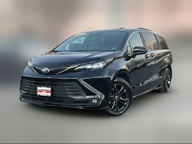 2024 Toyota Sienna 