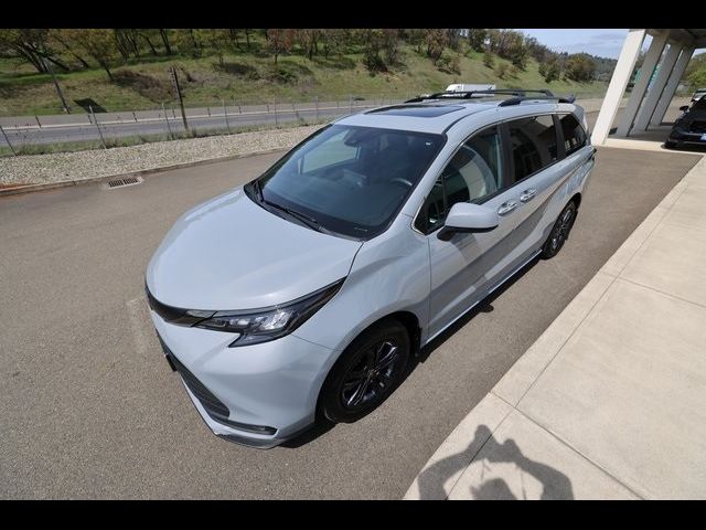 2024 Toyota Sienna Woodland Edition