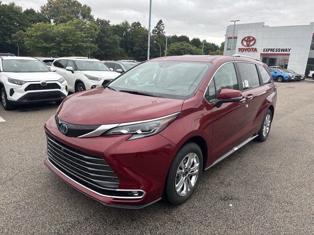 2024 Toyota Sienna Platinum