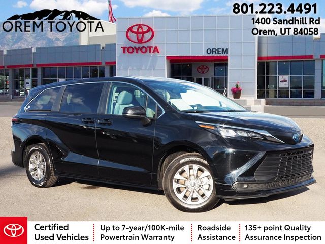 2024 Toyota Sienna LE