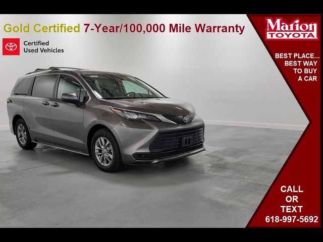 2024 Toyota Sienna LE