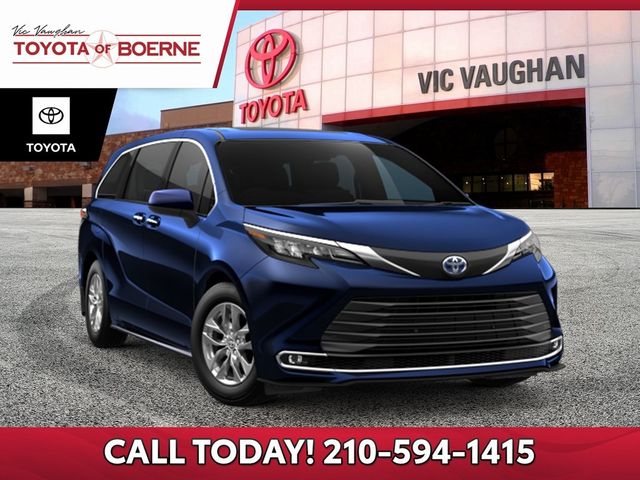 2024 Toyota Sienna LE