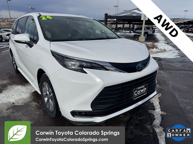 2024 Toyota Sienna LE