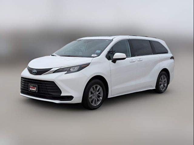 2024 Toyota Sienna LE